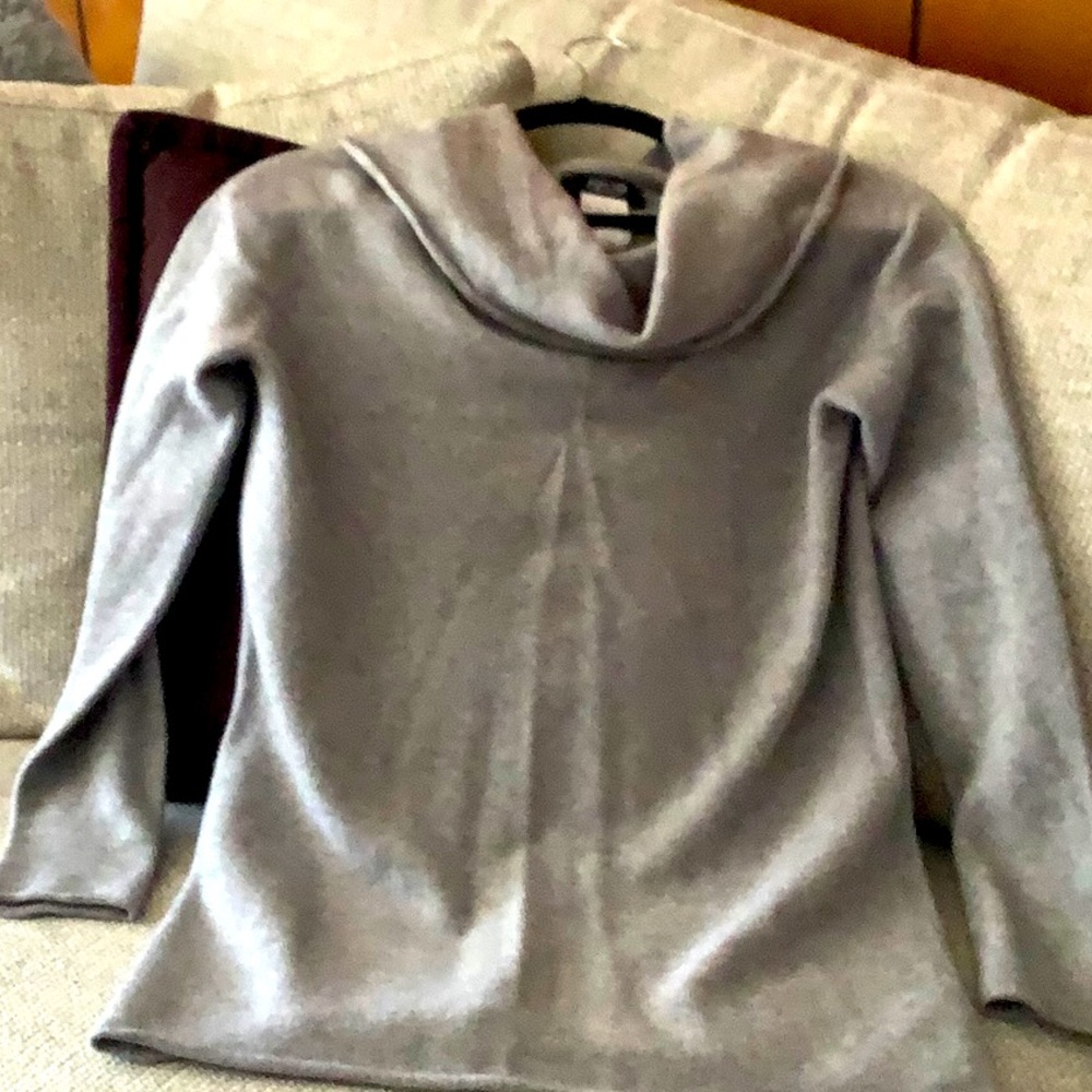 Gray sweater made in Italy. Looks good with jeans